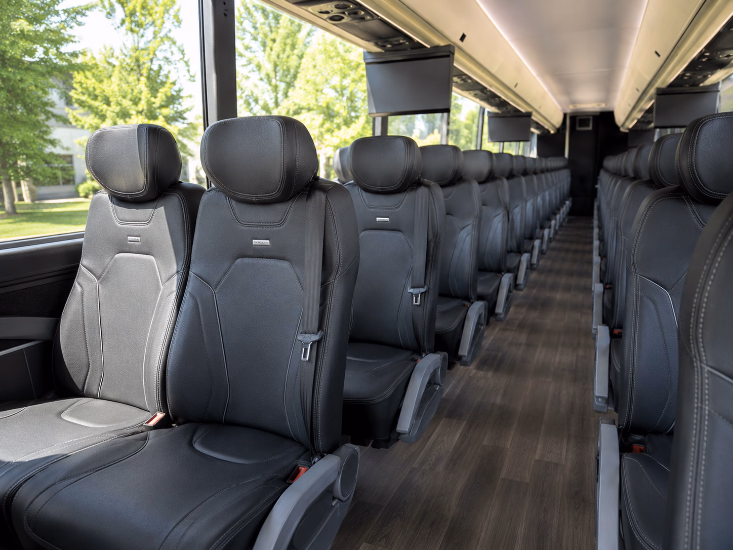 buses to duplin winery and the rose hill muscadine trail