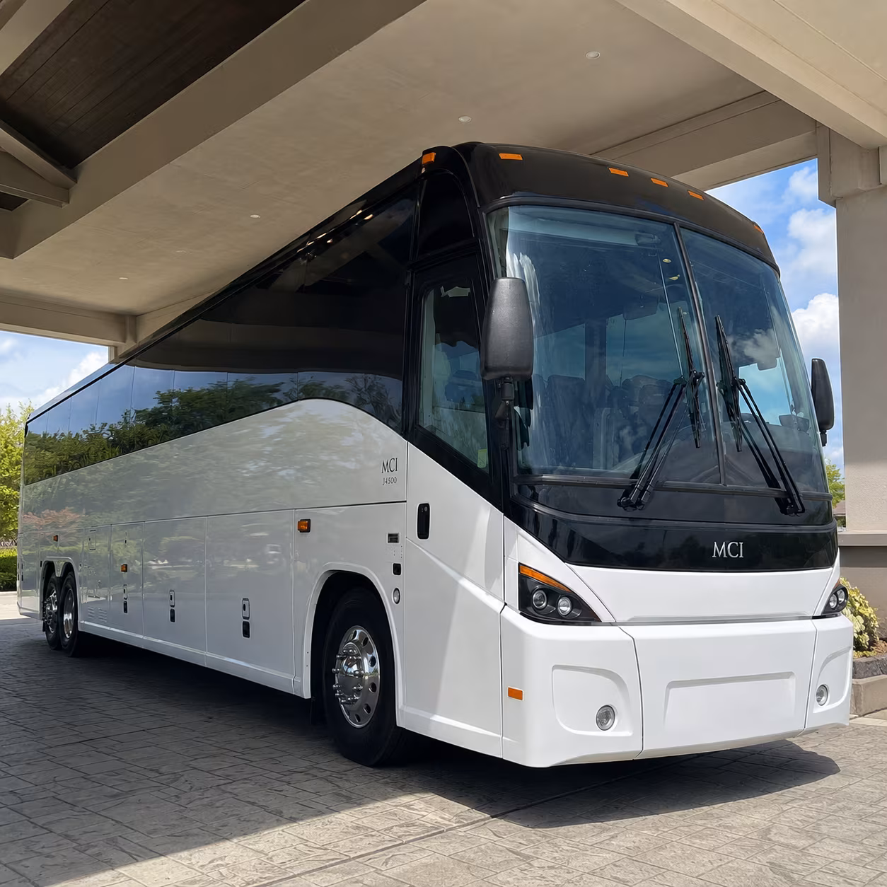 charter bus shuttles along the us 17 corridor to camp lejeune and mcas new river