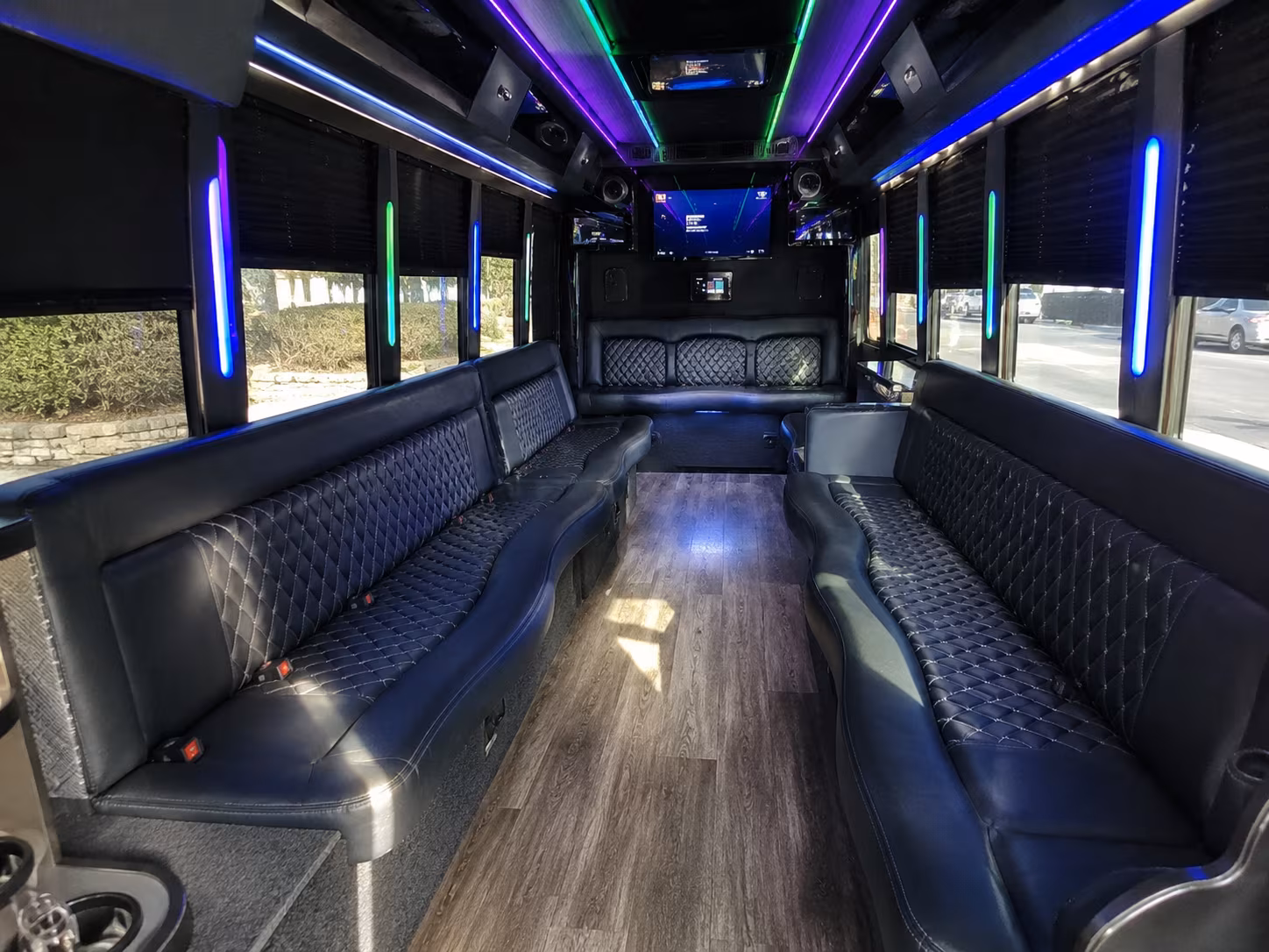wilmington 15 passenger party bus interior